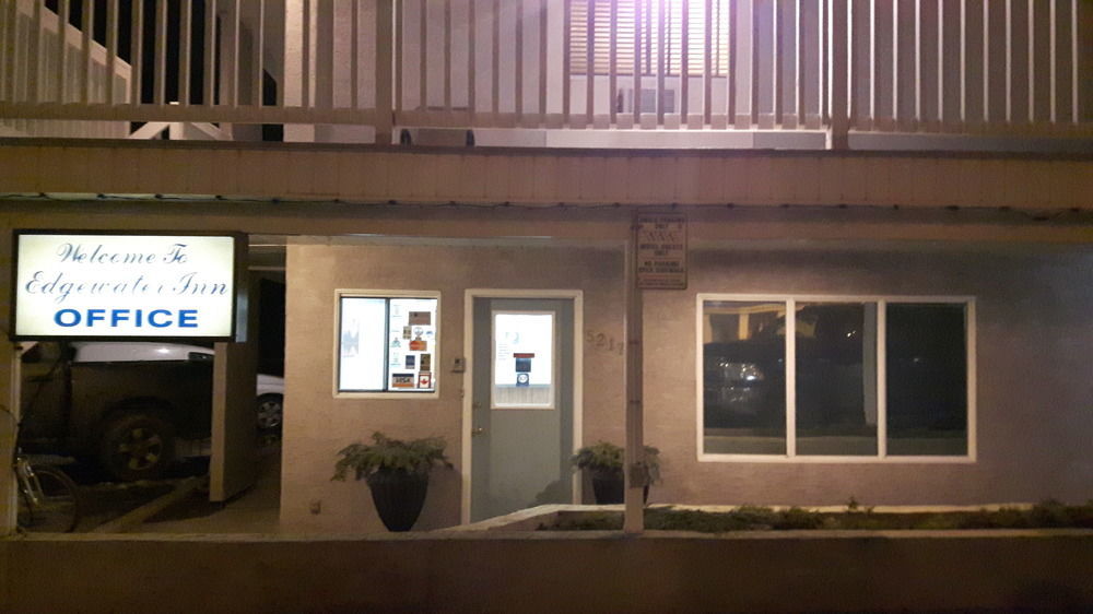 Edgewater 2* Sylvan Lake